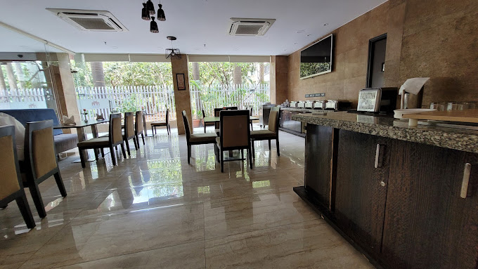 HOTEL MUMBAI HOUSE ANDHERI EAST